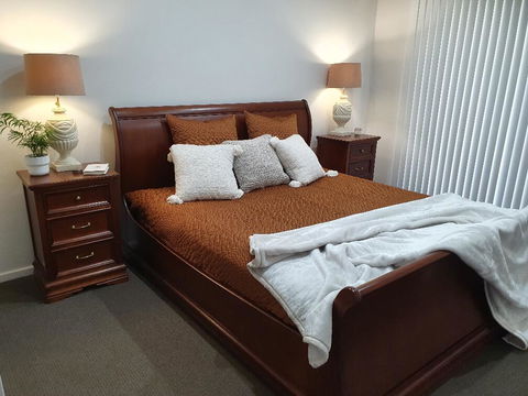 Aveley Equestrian Cottage - VIC Tourism 1