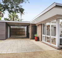 Backyard Bliss - VIC Tourism