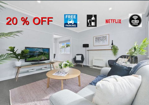 BALLARAT CLOSE 2 CBD + HOSPITAL+3BR HOME+NETFLIX + WiFi + Gift - VIC Tourism 0