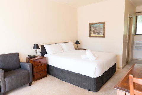 Ballarat Colonial Motor Inn - VIC Tourism 3