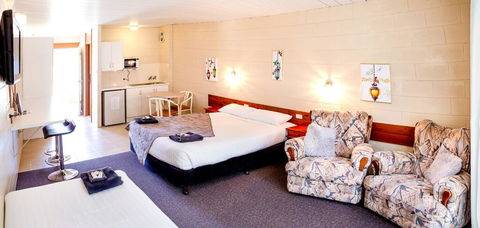 Barham Bridge Motor Inn - VIC Tourism 1