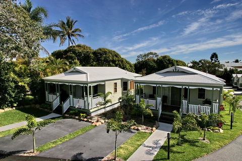 Barney Beach Accommodation - VIC Tourism 0
