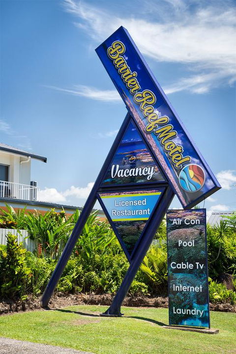 Barrier Reef Motel Innisfail - VIC Tourism 3