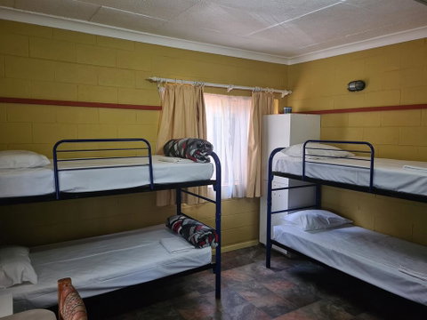 Bateman Bay Holiday Park & Batemans Bay YHA - VIC Tourism 2