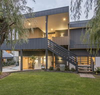 Bay View Retreat - Stunning Ocean Views and 300 metres To Beach - VIC Tourism
