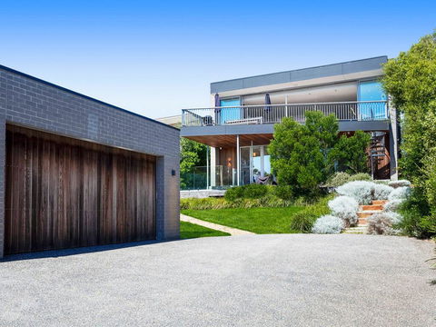 Bay Vista - Amazing Bay Views With The Beach At Your Doorstop! - VIC Tourism 0
