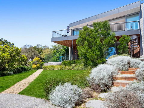 Bay Vista - Amazing Bay Views With The Beach At Your Doorstop! - VIC Tourism 3