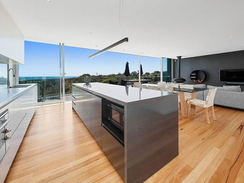 Bay Vista - Amazing Bay Views With The Beach At Your Doorstop! - VIC Tourism 2