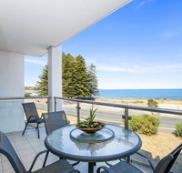 Bayline Beachfront Apartment no 4 - VIC Tourism