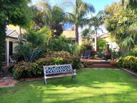 Bayview Studio - VIC Tourism 0