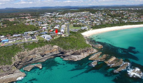 BEACH BREAK, 34 CLIFF ROAD - VIC Tourism 0