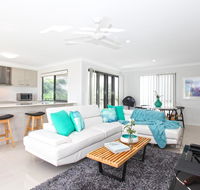Beach Breeze Holiday House - VIC Tourism