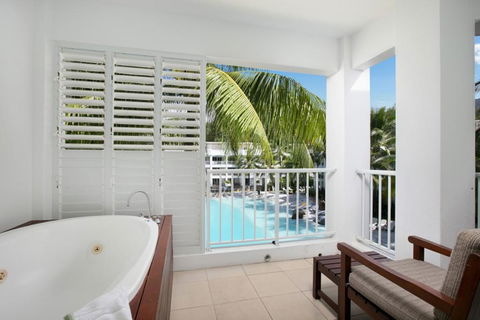 BEACH CLUB PENTHOUSE 5134 - VIC Tourism 1