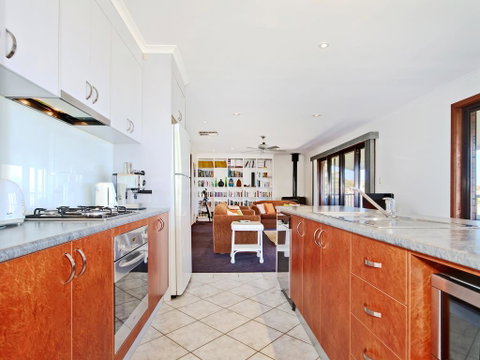 Beach House At Moana - VIC Tourism 2