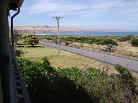 Beach House At Silver Sands - VIC Tourism 0