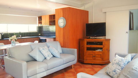 Beach House In Mylestom - VIC Tourism 2