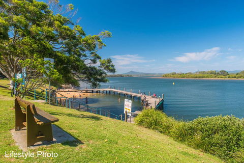 Beach House In Mylestom - VIC Tourism 1