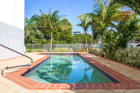 Beach House On Suttons - VIC Tourism 3