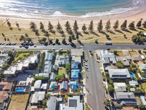 Beach Life - VIC Tourism 0