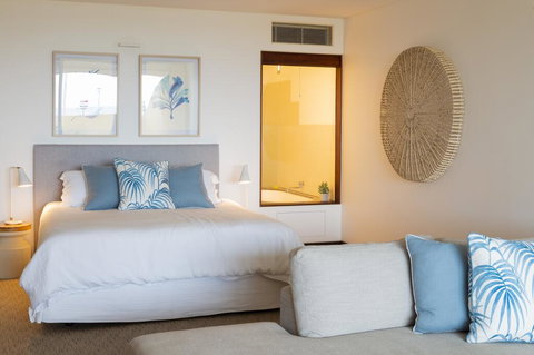 Beach Suites - VIC Tourism 3