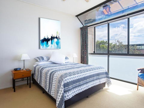Beach View At One Mile', 8/26 One Mile Close - Infinity Complex Pool & WIFI - VIC Tourism 3