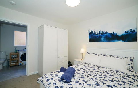 Rivervale Cosy Stunner Sleeps 2 - VIC Tourism 2