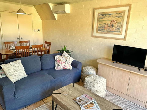 Riverview Holiday Apartment 92 - Kalbarri WA - VIC Tourism 1