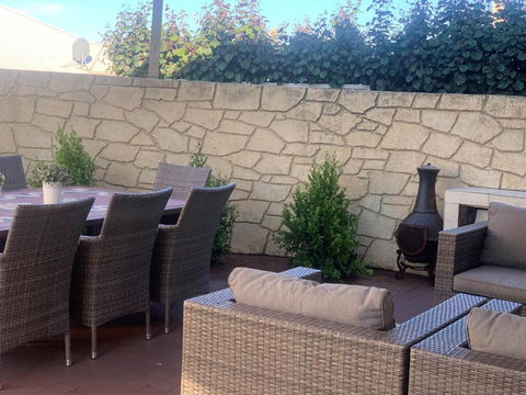 Relaxing Getaway Beachfront Access Multi Family Pets Mandurah - VIC Tourism 3