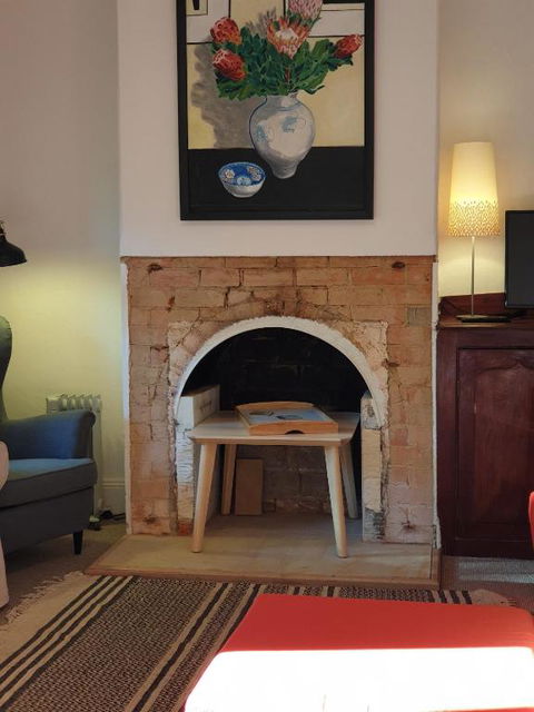 Redruth - 2 Bedroom Cottage Situated In Wandiligong - VIC Tourism 1