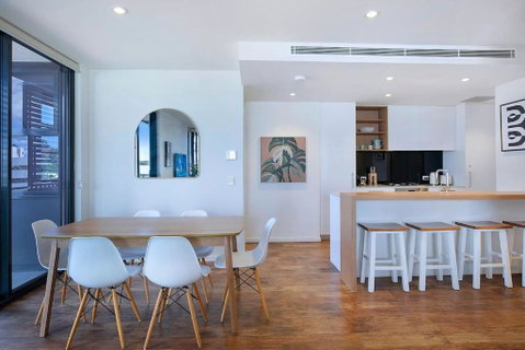 Regatta Hideaway - A Breezy Balcony Residence - VIC Tourism 2
