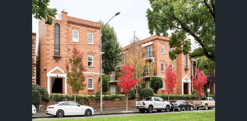 Regents Gate 53 - VIC Tourism 2
