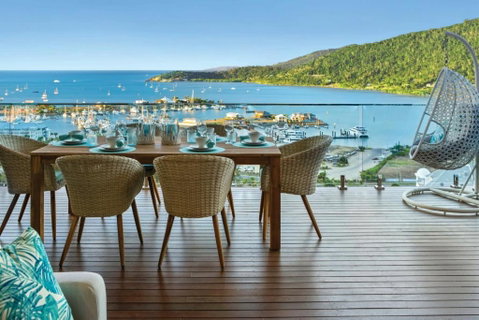 Relax & Daydream At 2 Elementa - VIC Tourism 2