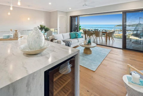 Relax & Daydream At 2 Elementa - VIC Tourism 3