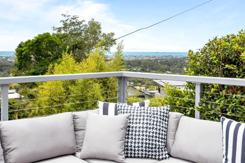 Relax In Buderim - Water Views - VIC Tourism 0