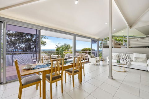 Relax In Buderim - Water Views - VIC Tourism 2