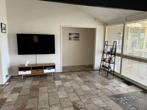 Relax, Resort Style - VIC Tourism 3