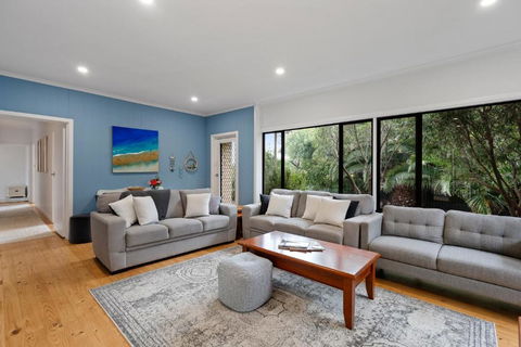 Relaxed Family Beach House - No Linen Included - VIC Tourism 1