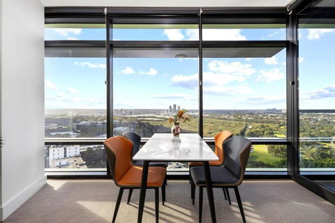 Relaxing Getaway In Olympic Park - VIC Tourism 2