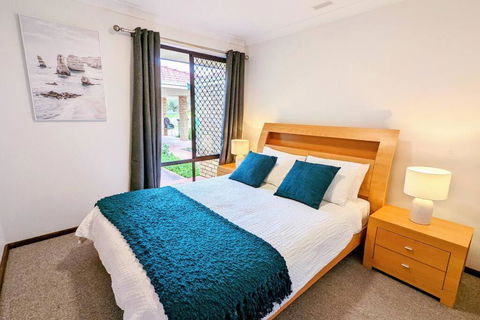 Relaxing Home Close To Nature - VIC Tourism 3