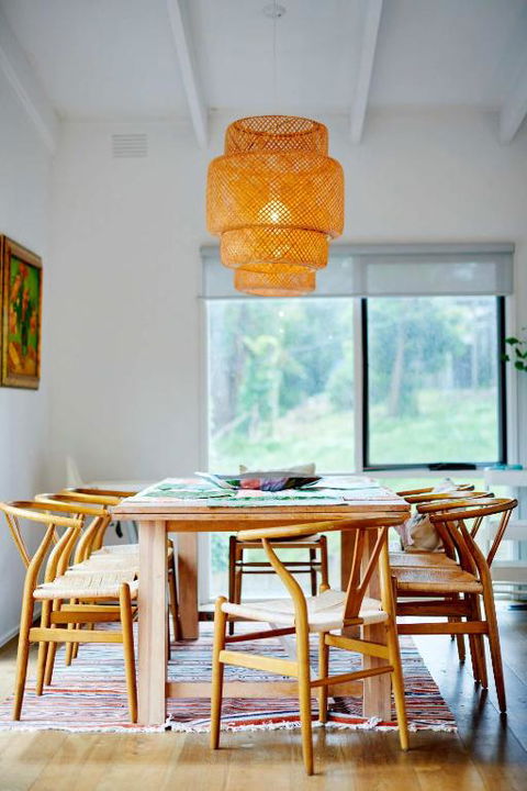 Renovated 5 Bedroom Retreat With Deck Fireplace - VIC Tourism 1