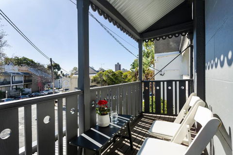 Renovated Terrace-Style Apartment In Woollahra - VIC Tourism 1