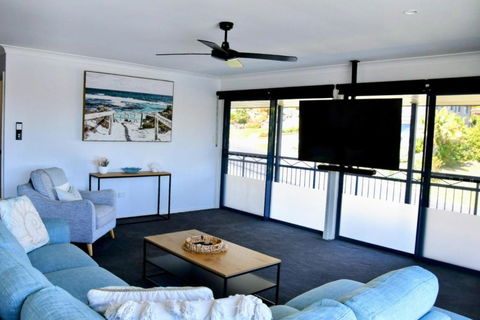 Retreat To Marlin - VIC Tourism 2