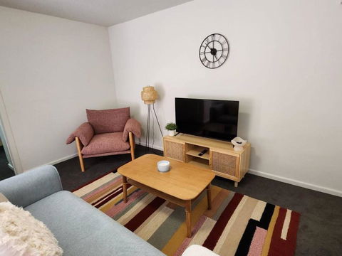 Retro Rose St Kilda Mansions - VIC Tourism 0