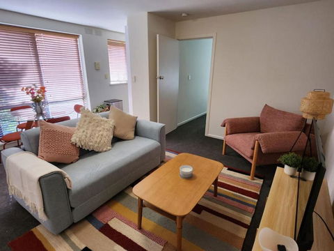 Retro Rose St Kilda Mansions - VIC Tourism 1