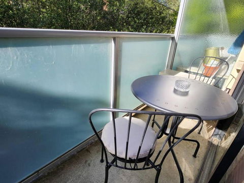 Retro Rose St Kilda Mansions - VIC Tourism 2