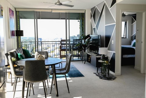 River View Apartment In Brisbane With Parking - VIC Tourism 1