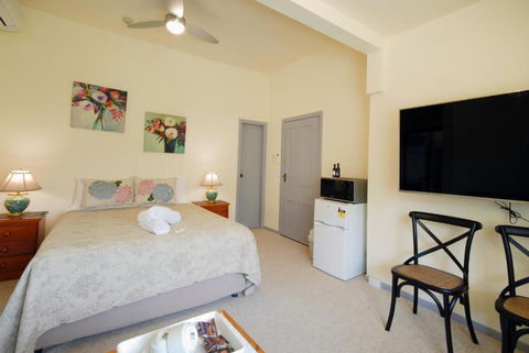 Riverview Boutique Motel - VIC Tourism 0