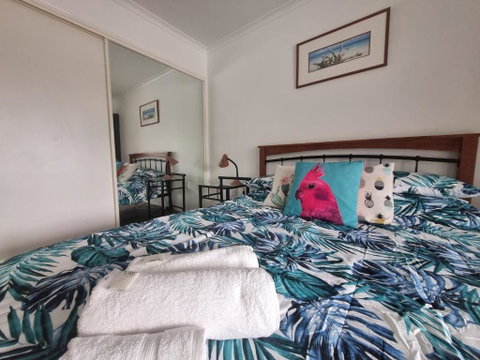 Residential Two-bedroom Unit On The Strand, Self-check In, Wi-fi - VIC Tourism 2