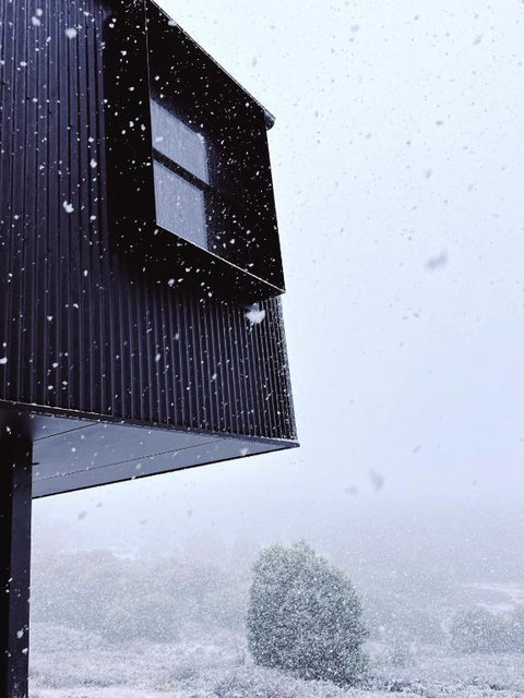Roam Merrijig - Luxury Stay With Mountain Views - Foothills Of Mt Buller - VIC Tourism 3