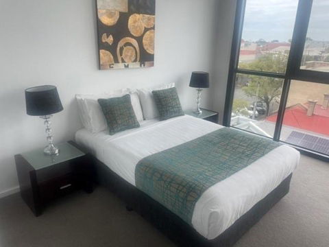 RNR On Franklin - VIC Tourism 1